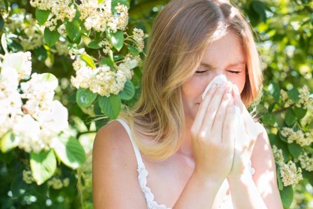 Why Allergic Rhinitis Gets Worse in Spring & How to Relieve It Gently